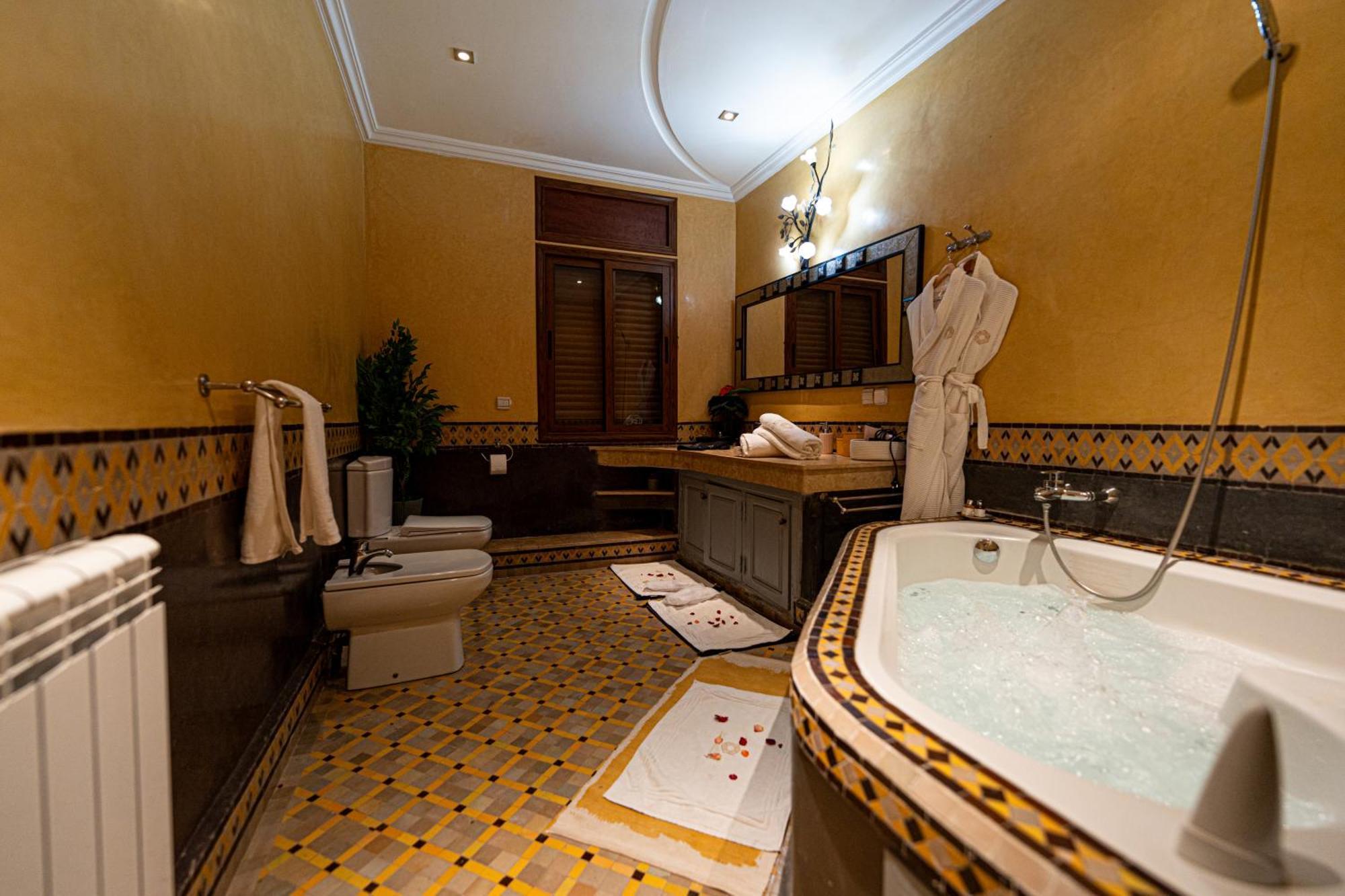 Palais Les Sources De L'Atlas & Spa El Harkat Buitenkant foto